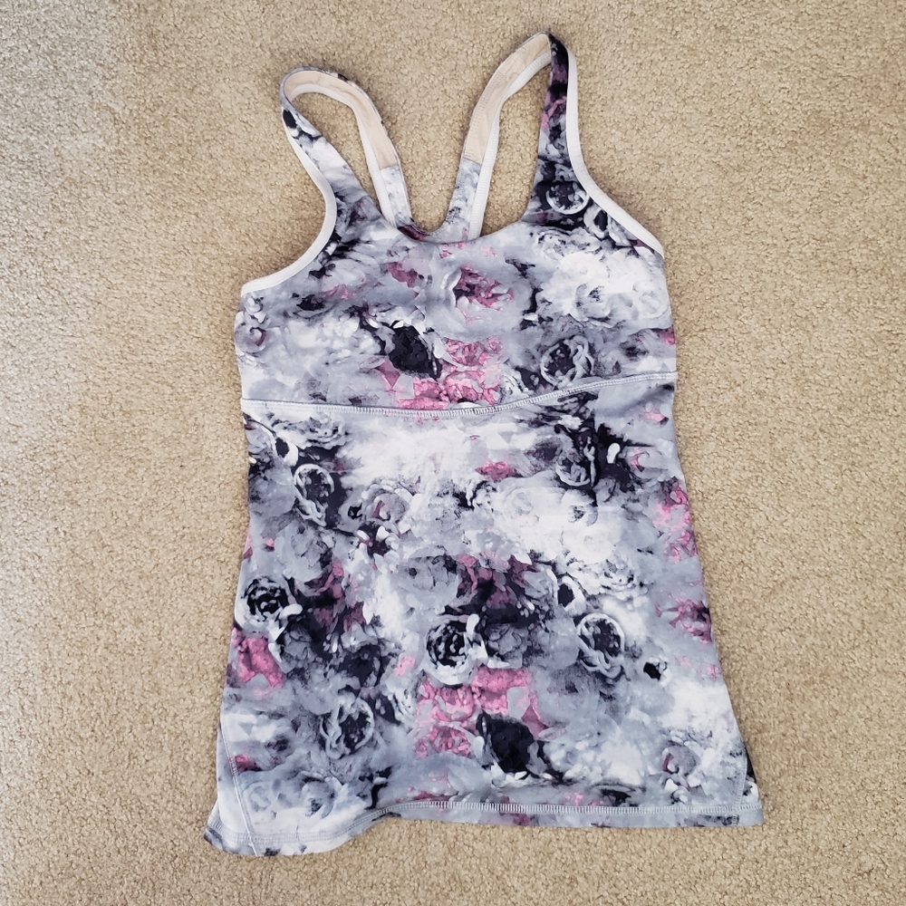 Super cute and rare Lululemon tank